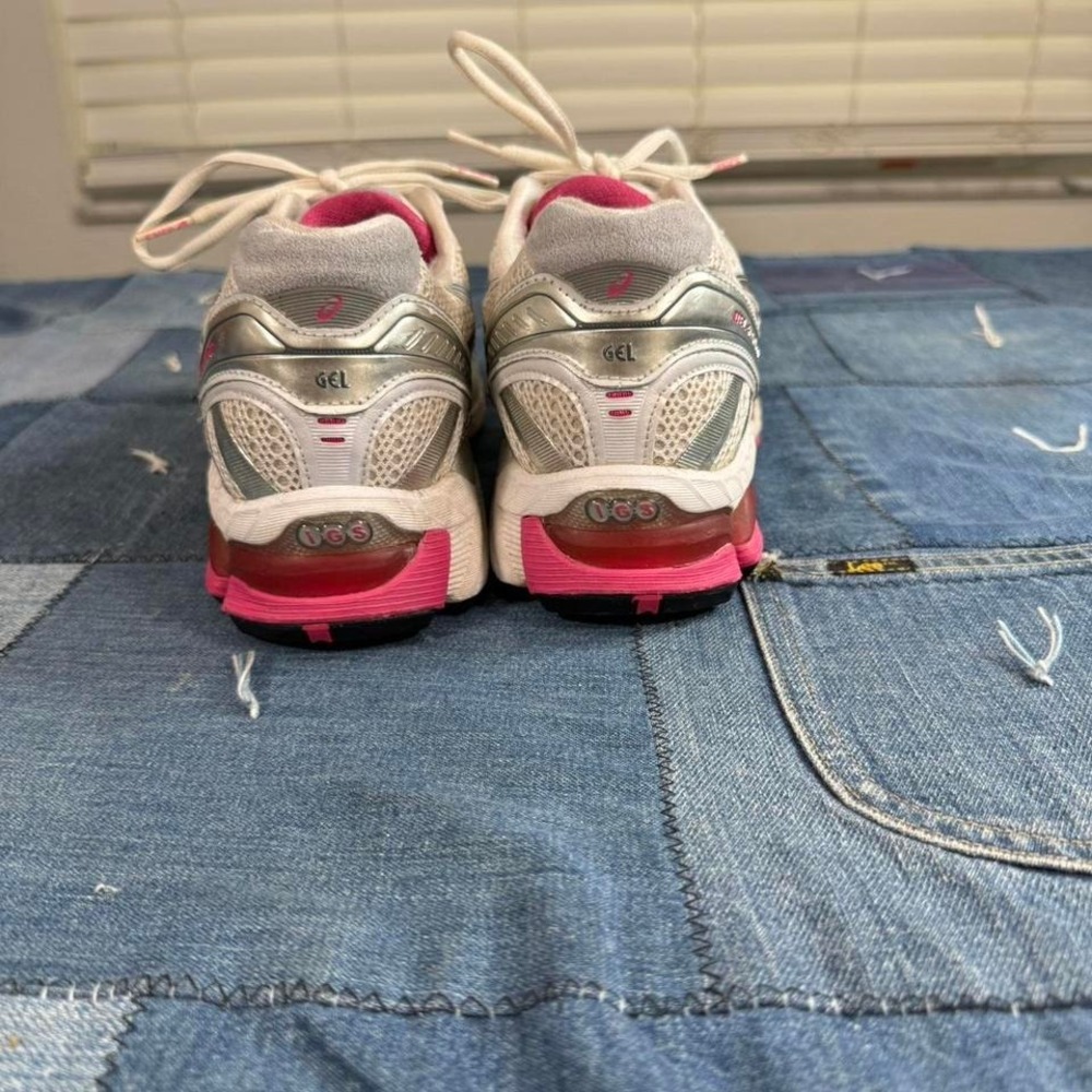 ASICS Gel Kayano white pink trainers - Picture 5 of 8